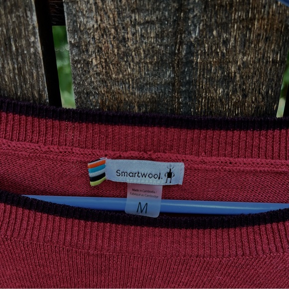 Smartwool Wm’s Edgewood Crew Pomegranate Heather Textured Floral Sleeve Sweater - Picture 3 of 13